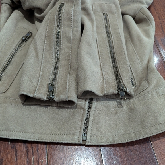 Mackage for Aritzia Lambskin  high collar moto jacket - xxs - colour sand - Picture 3 of 12